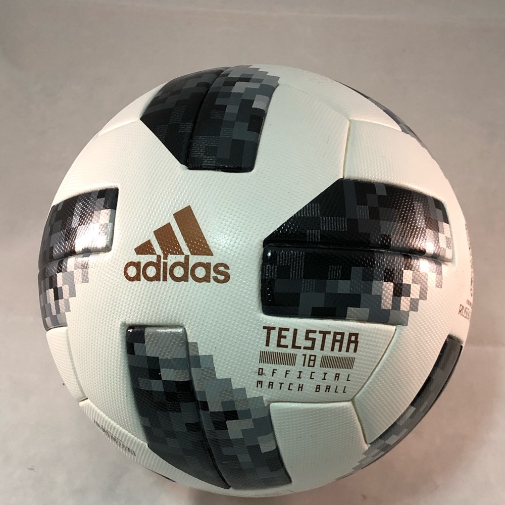 COPY - Adidas soccer ball 100/ authentic match ball w out box